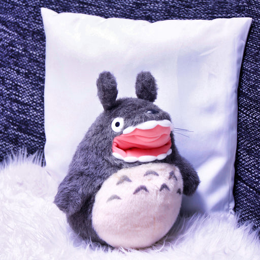 productImage-19643-mein-nachbar-totoro-kuscheltier-bruellender-totoro.jpg